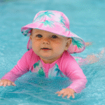 Combinaison anti UV pour bébé fille motifs tropicaux – Image 5